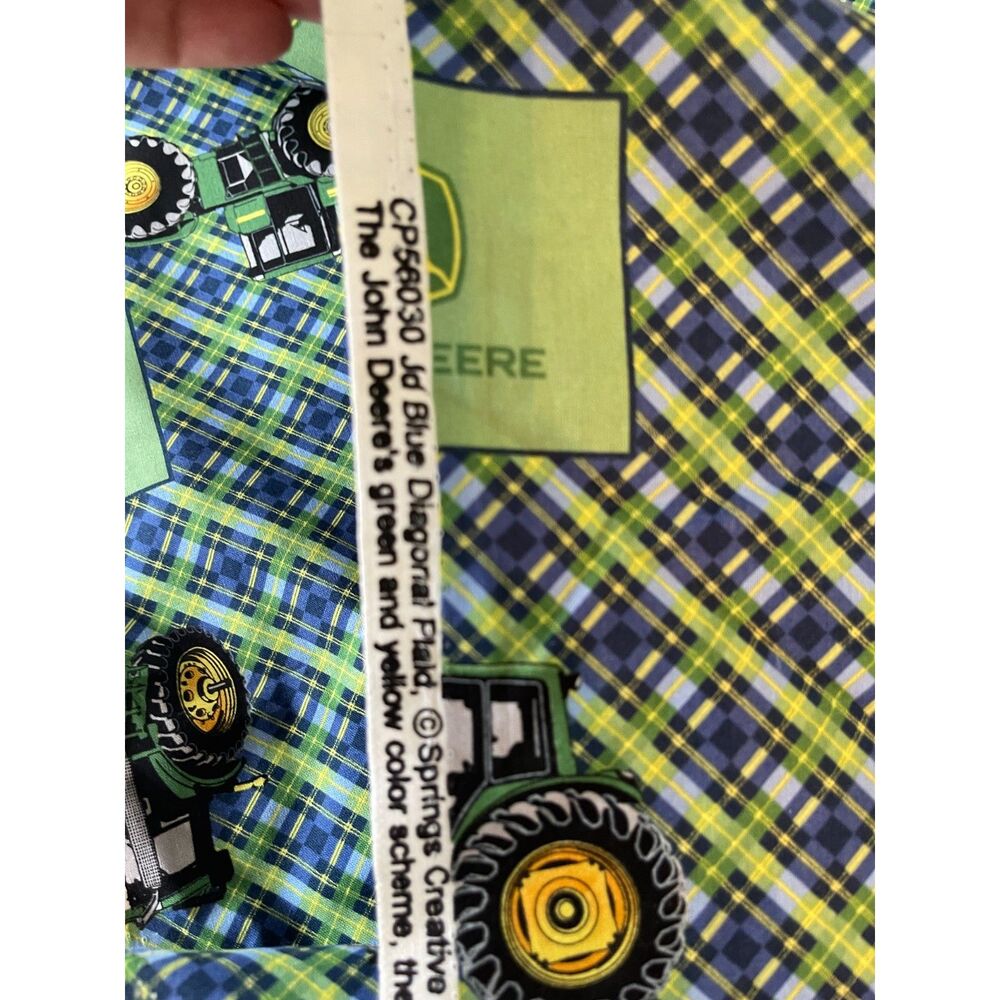 John Deere Cotton Fabric - Green Plaid Pre Cut 6 Yards Tractor Jumping Deer New - Picture 5 of 7